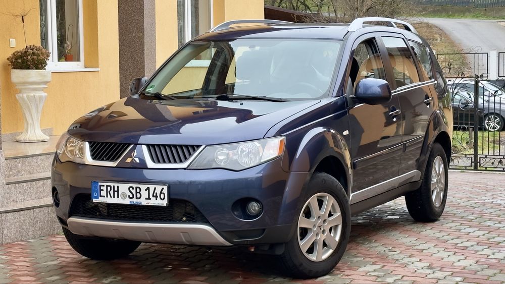 Mitsubishi outlander 2.0 diesel 4x4 la buton doar 137.000 km