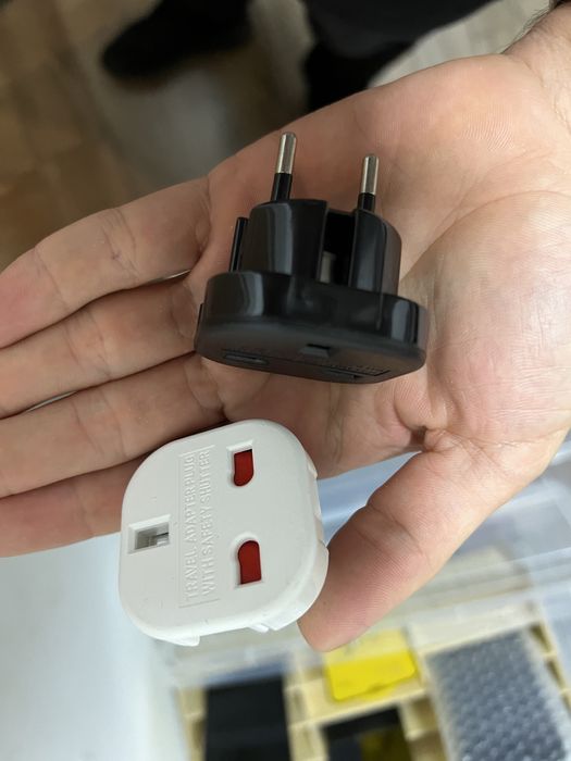 Adaptor Priza UK Anglia Usa America Noi Slim Fin Mini