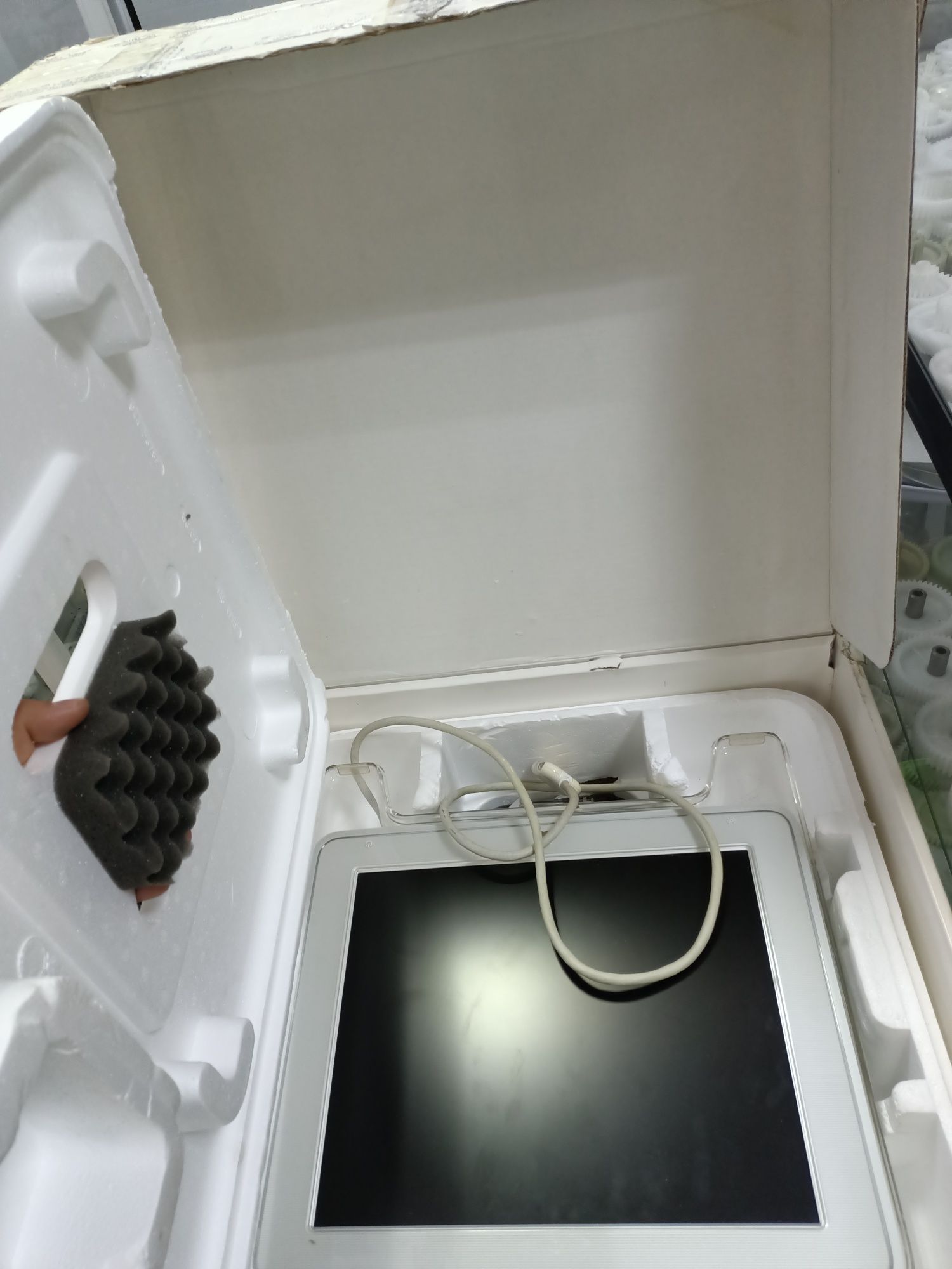 Монитор Apple 2003