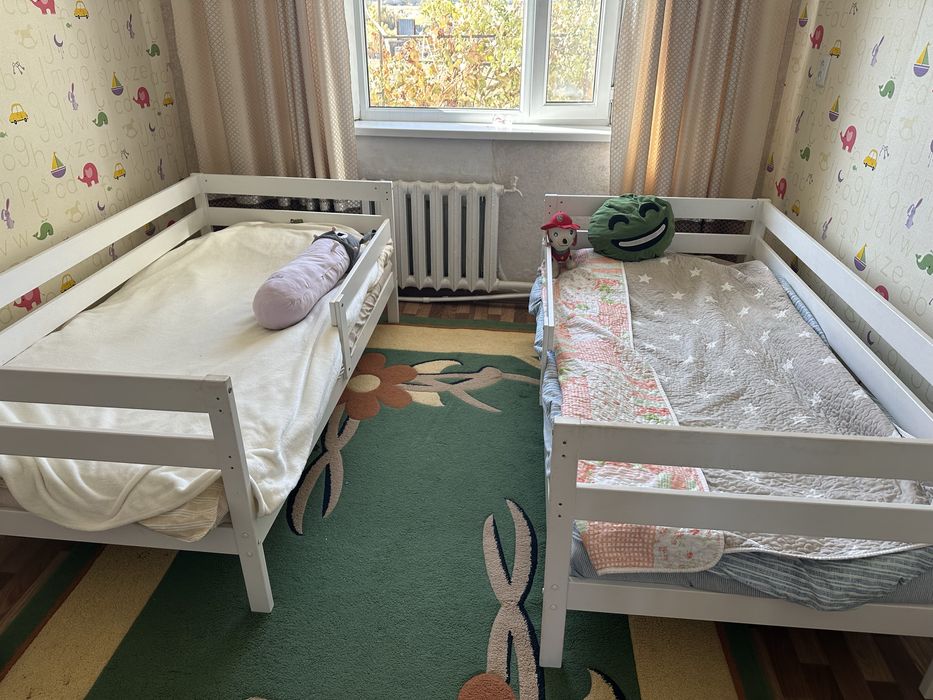 Детские кровати в количестве 2-штуки