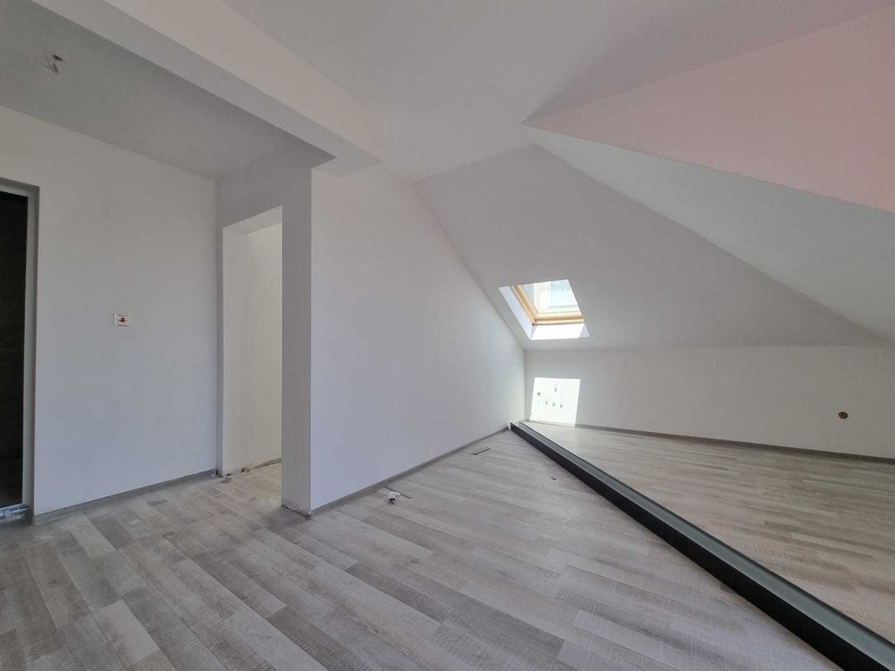 Продава се Двустаен апартамент в Свети Влас - 94 кв.м за 1097 €/кв.м - Снимка #5
