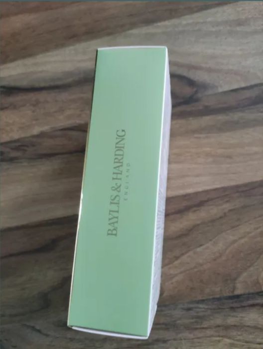 Royale Garden set cadou maini si unghii