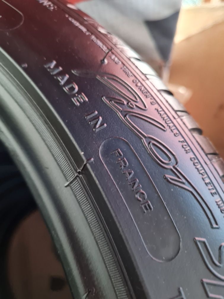255 35 18 Michelin Pilot sport ZP 225 40 18 Sport packet