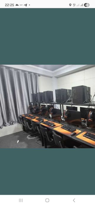 Столы для компютерного клуба