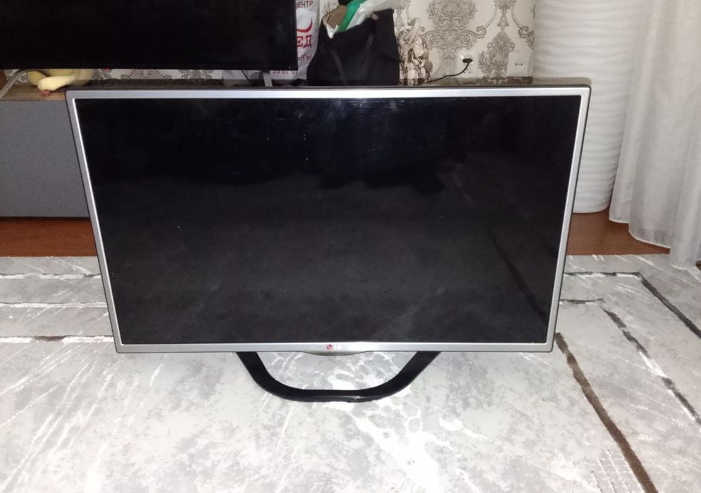 Смарт телевизор LG 106 см WiFi YouTube