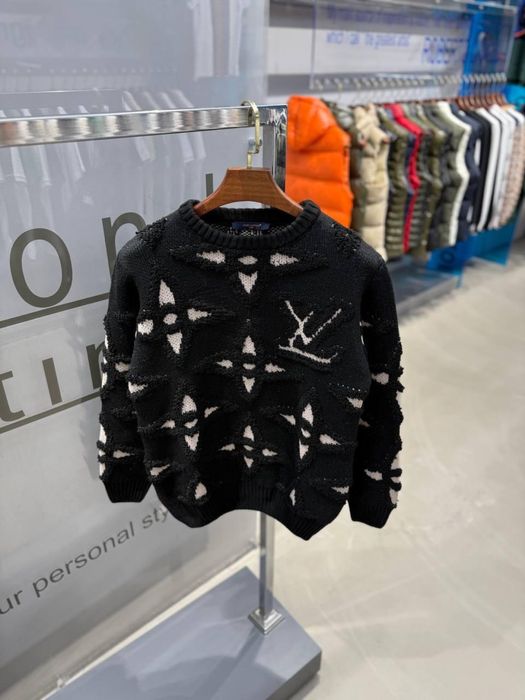 Мъжки топли пуловери