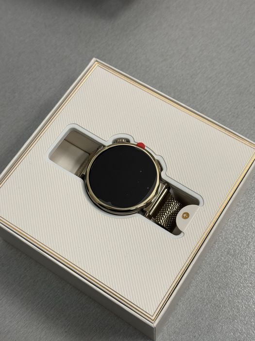 Продавам чисто нов Huawei Watch GT5 41mm