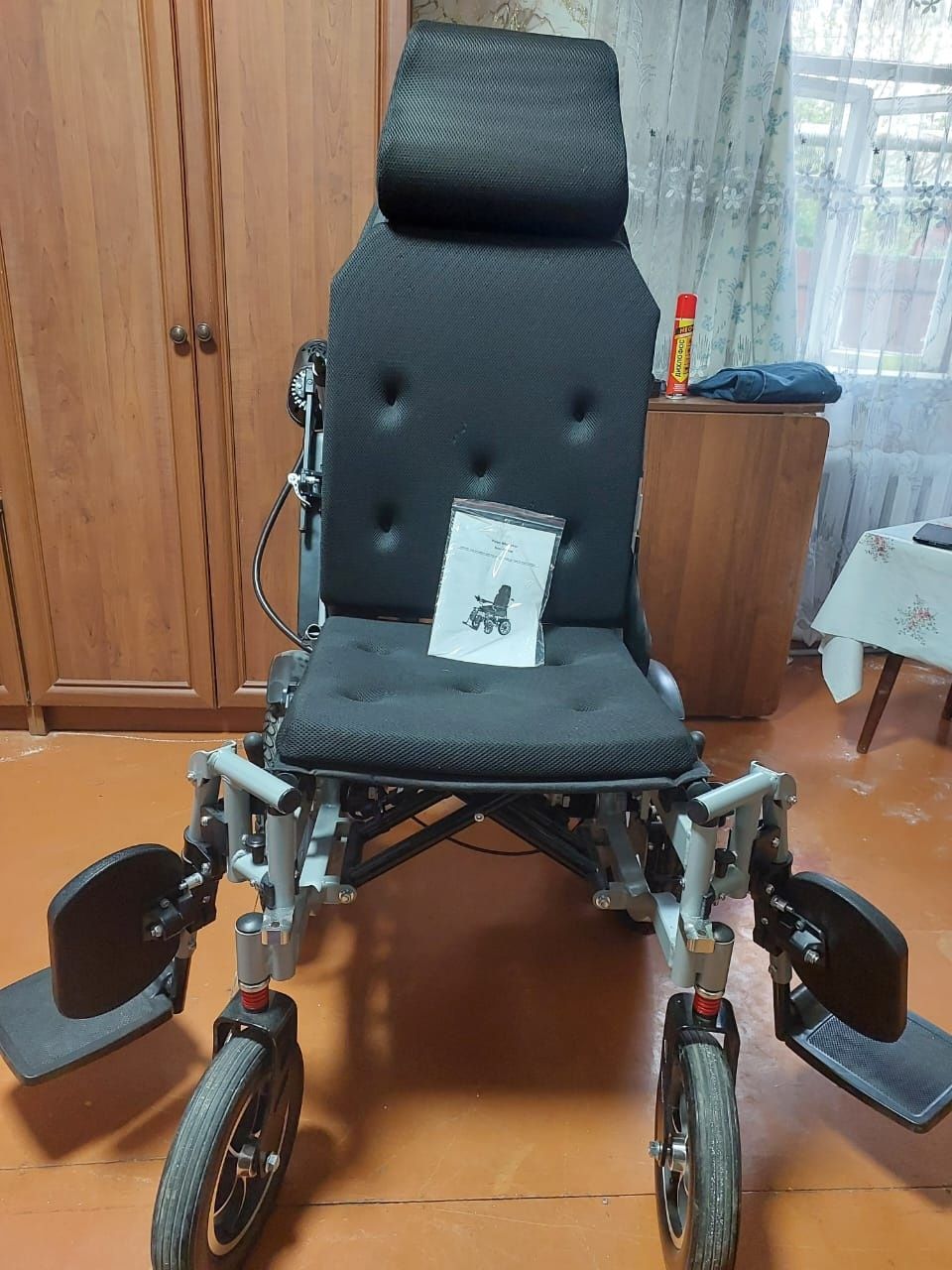 Электрическое инвалидное кресло (б.у)