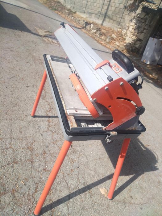 EINHELL TPR 200/2 машина за водно рязане на плочки, фаянс, теракот.