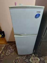 Продам полурабочий холодильник SAMSUNG  SR - 19NFB ( Made In Korea ) .