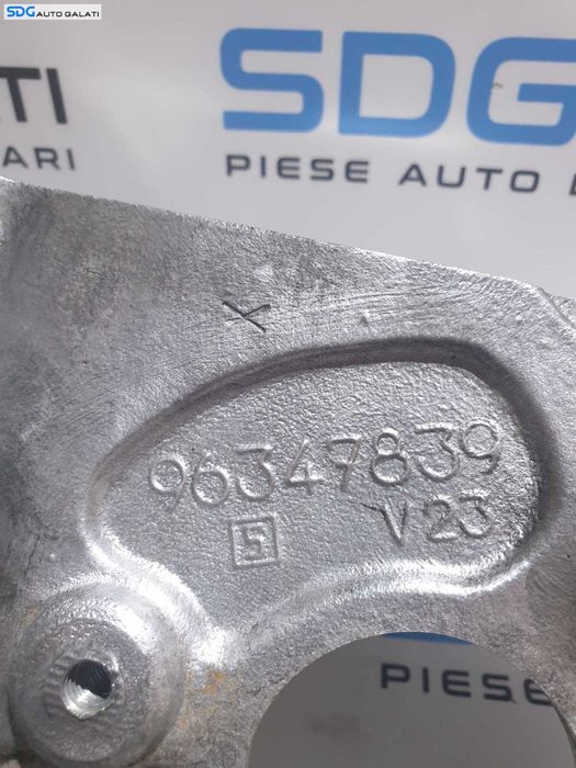 Suport Pompa Injectie Inalta Presiune Peugeot 807 2.0 HDI 2002 - 2008 Cod 96347839