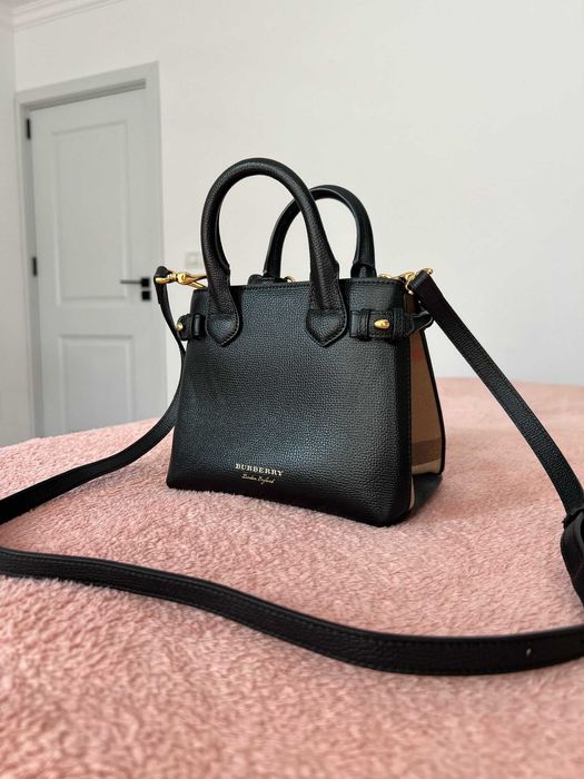 Geanta Burberry originala, purtata o  singura data, impecabila.