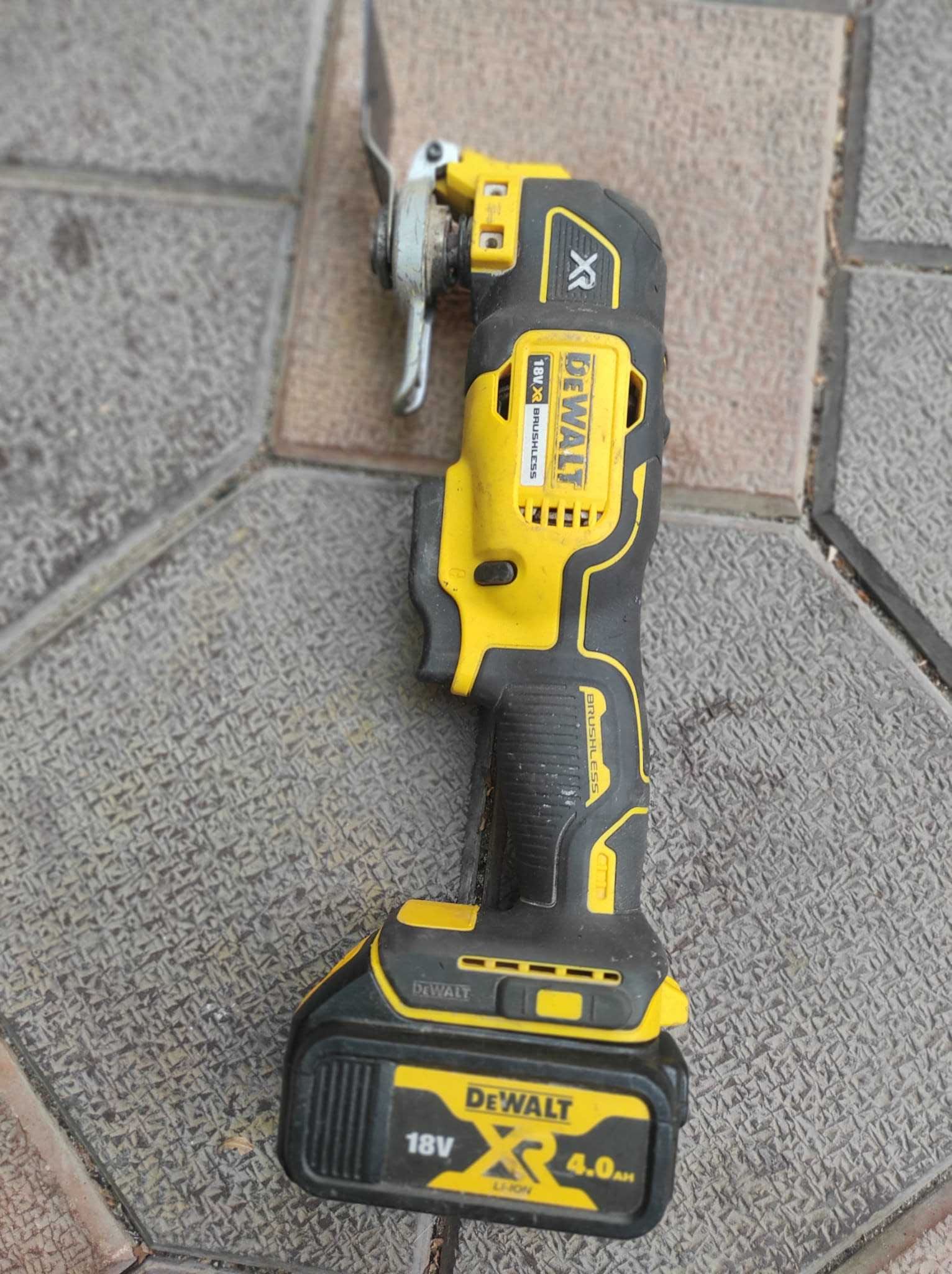 Multifuncțional  DEWALT  DCS 355