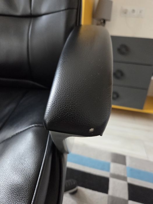 Офис стол. Цена до 31.12.25