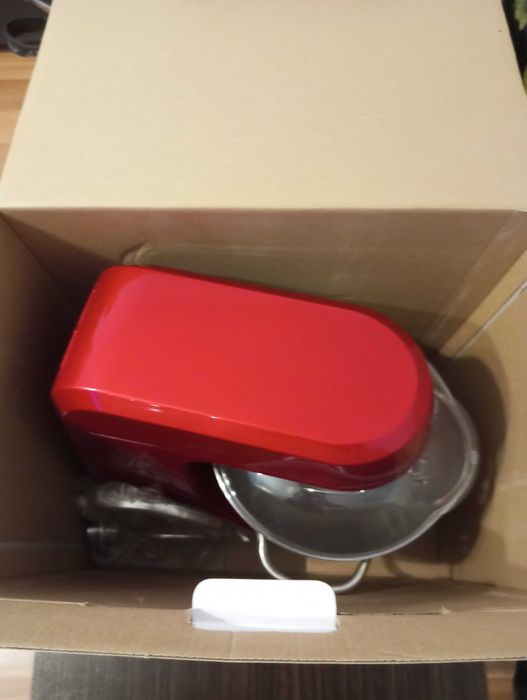 Многофункционален кухненски робот