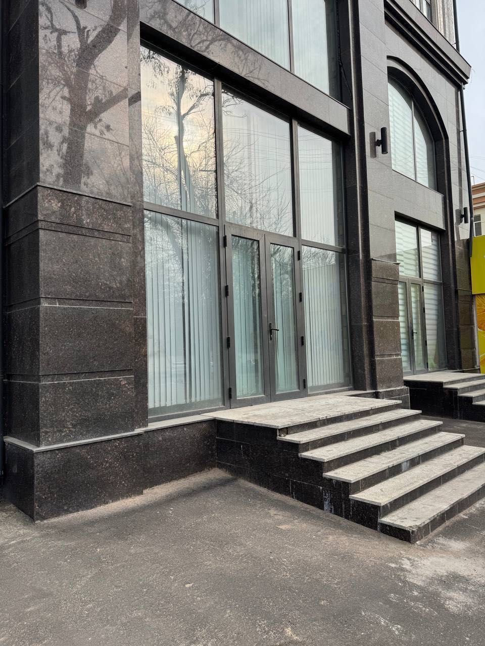 Аренда офис
улица Нукус 220м2