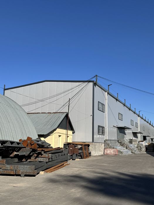 Сдается в аренду двухэтажный склад и отдельно стоящий офис