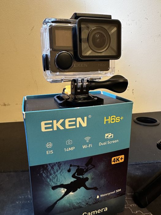 Camera sport waterproof 4K EKEN H6s+ utilizata in stare buna