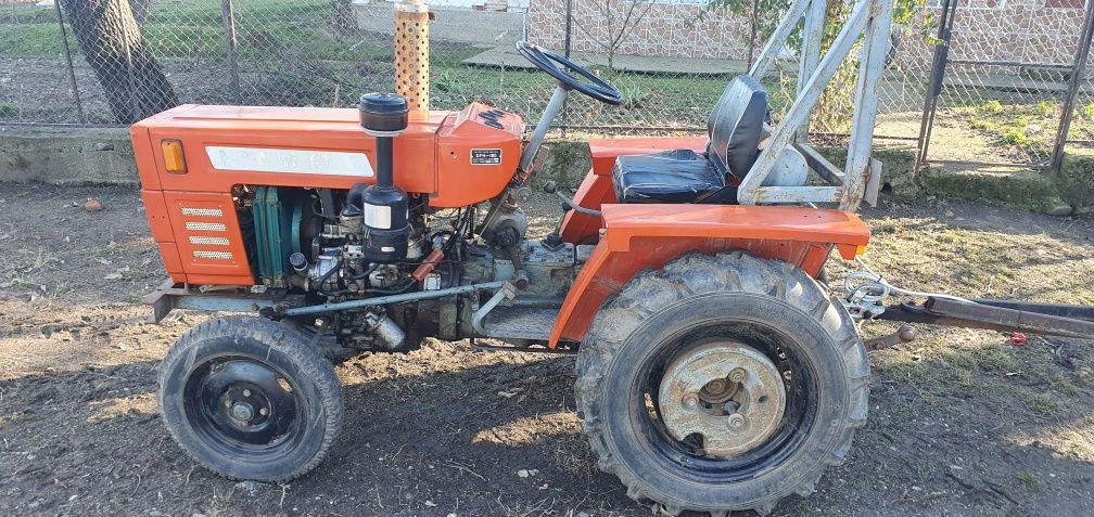 Tractor YTO DFH 180