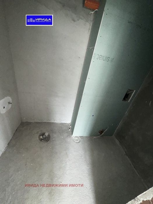 Просторен тристаен апартамент в Кръстова вада с АКТ 16!