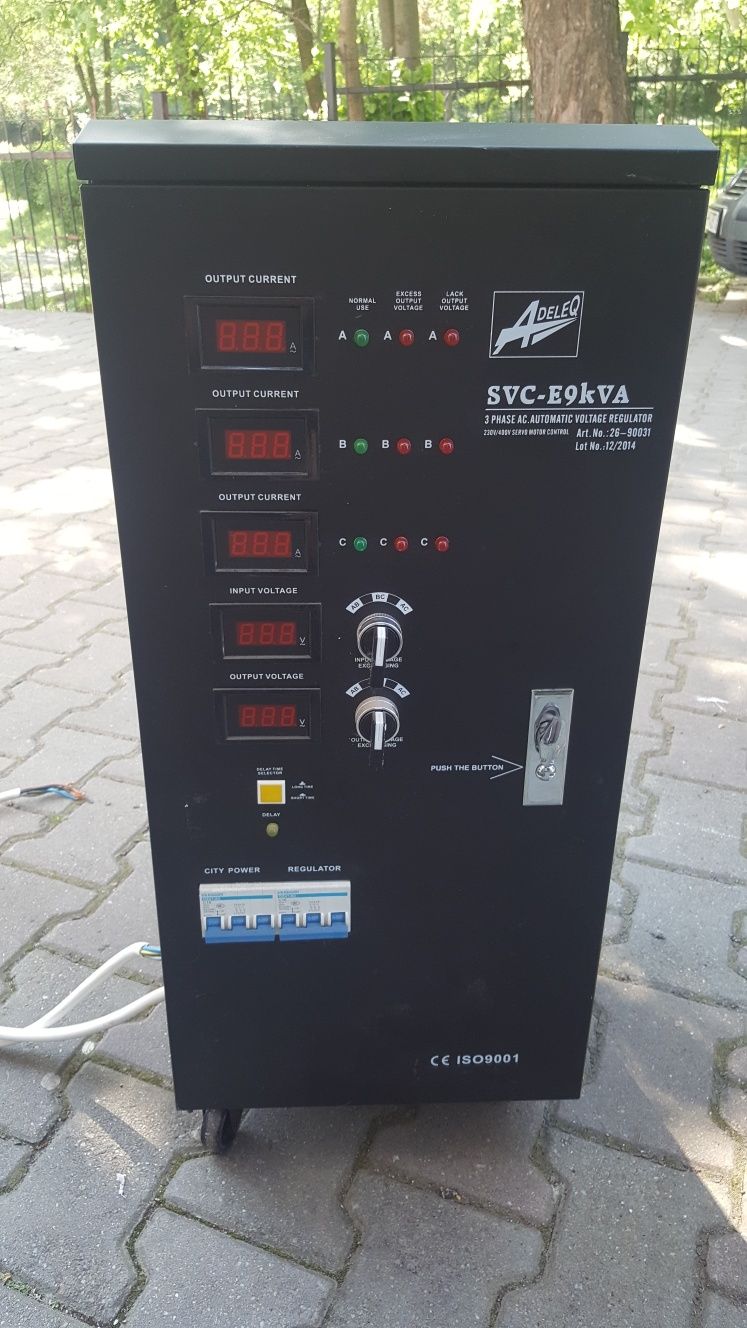 Stabilizator de tensiune 9kw 220 sau 380 V