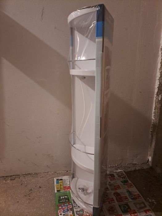 Vând colțar pentru baie ,nou