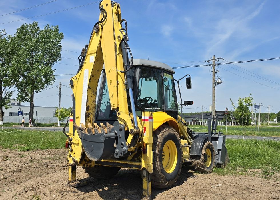 Inchiriez Buldoexcavator Ilfov-Nord