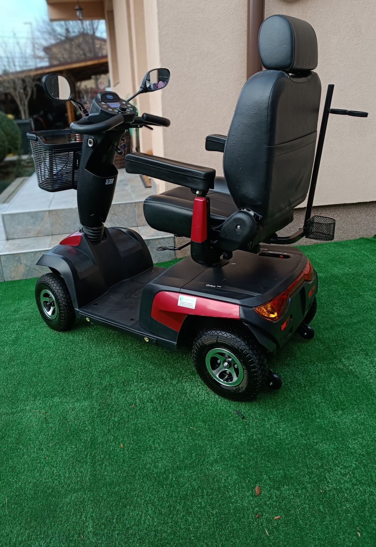 Scuter handicap căruț Dizabilitati cărucior dezabilitati electric vars