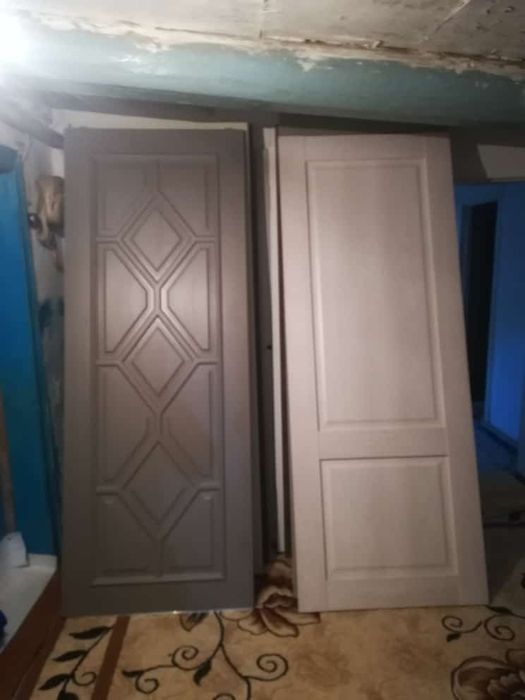 Продам двери новые.