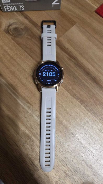 De vânzare: Garmin Fenix 7S Solar – Rose Gold, 42mm (ca nou)
