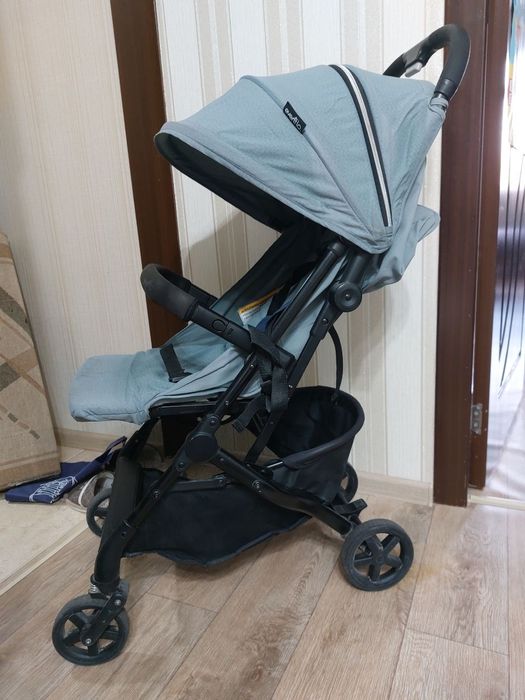 Детская коляска прогулочная EVENFLO pilot