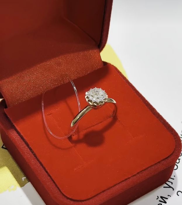 кольцо золотое новое