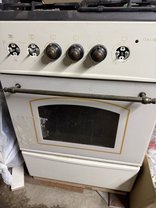 Продам газовую плиту