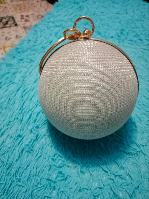 Продам вечернюю сумочку