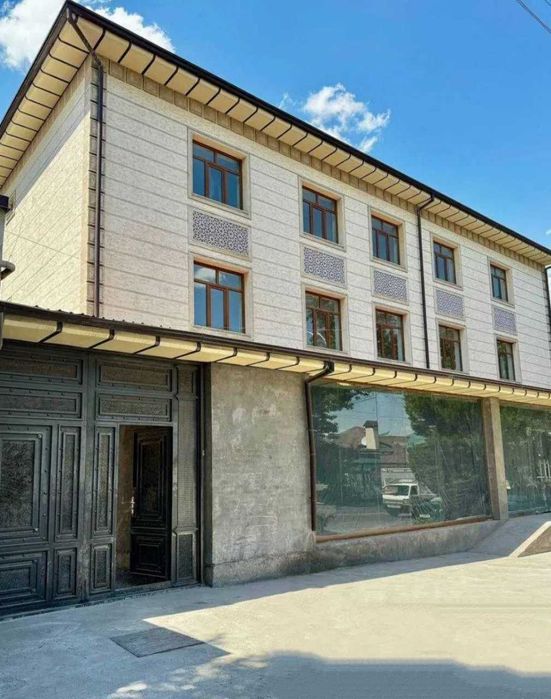 Продаётся здание и земля 130 соток трасса М 39 под автосалон и магазин