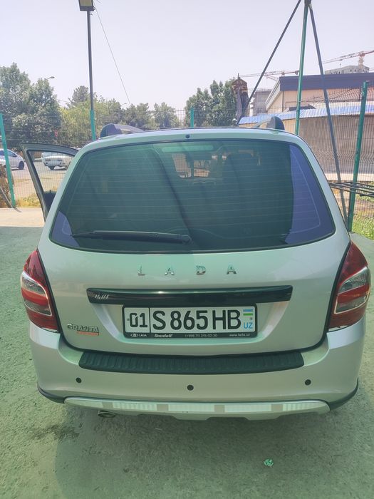 Продается лада гранта кросс полный фул,2020г пробег 58000, 1,6-106л.с