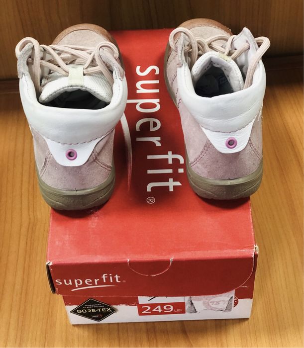 Ghete fata SUPERFIT-marimea 26-27,inte17cm,PIELE,ca GEOX,SALOMON