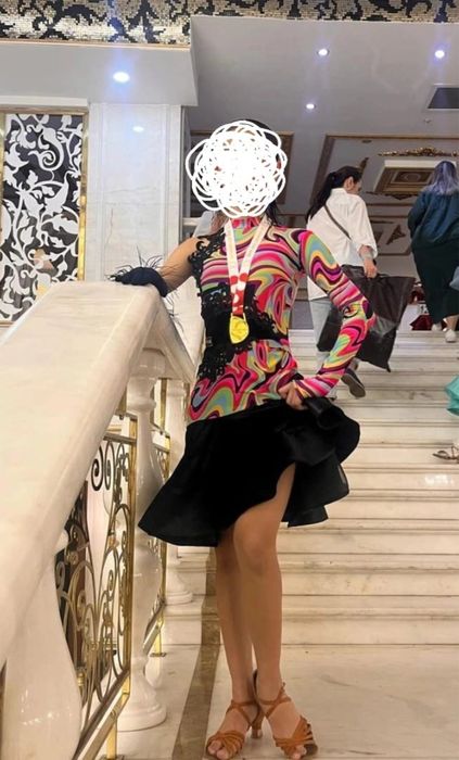 Юниорское платье