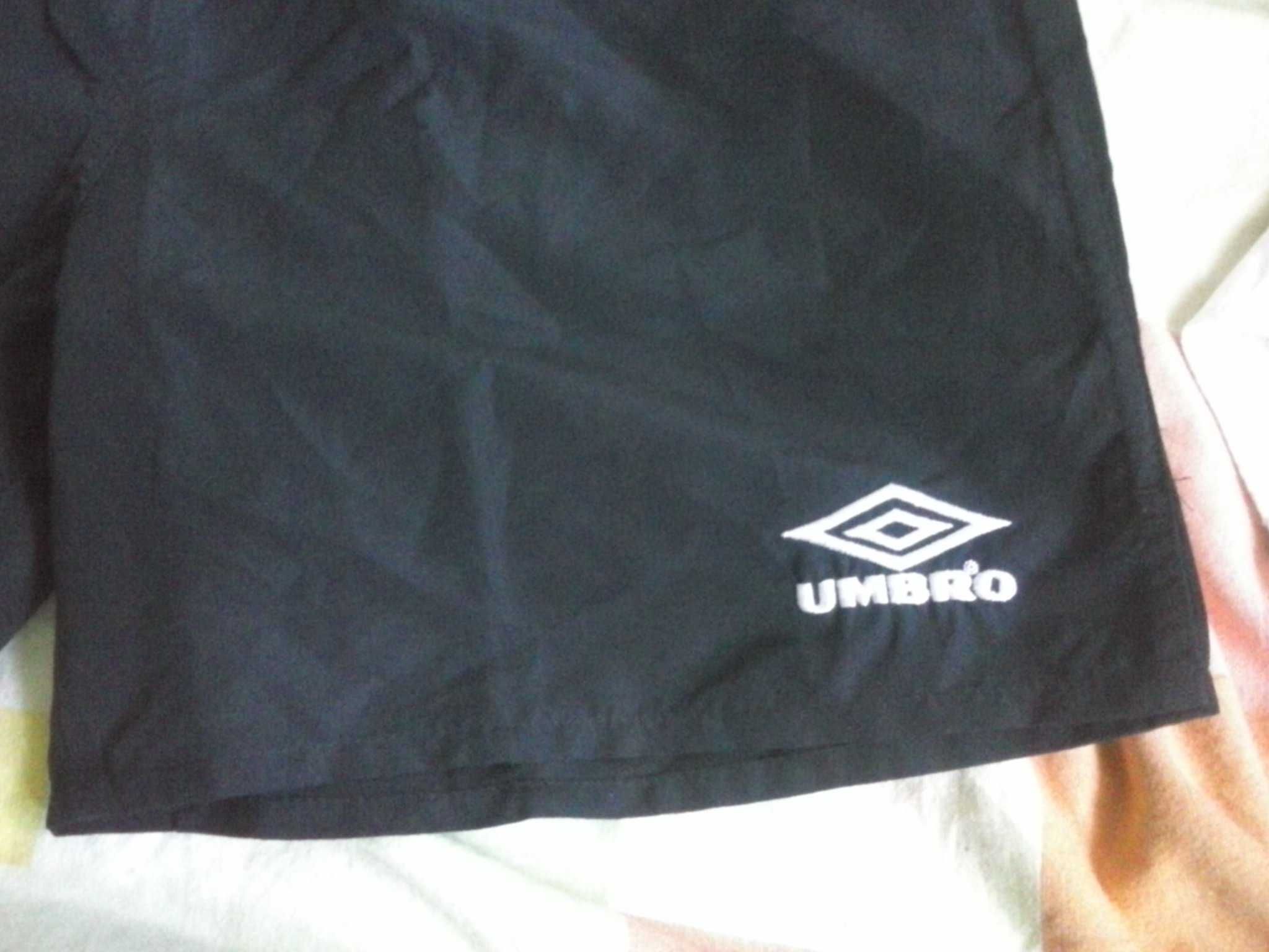 Юношески футболни шорти UMBRO