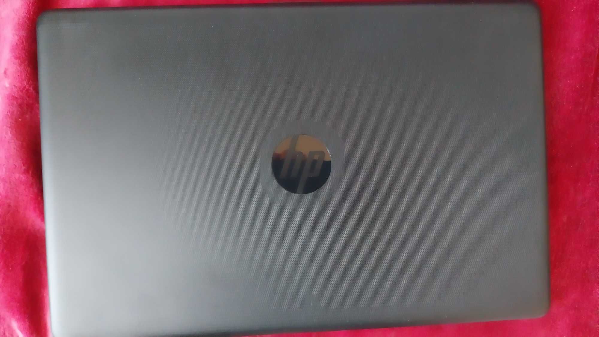 лаптоп HP intel I3