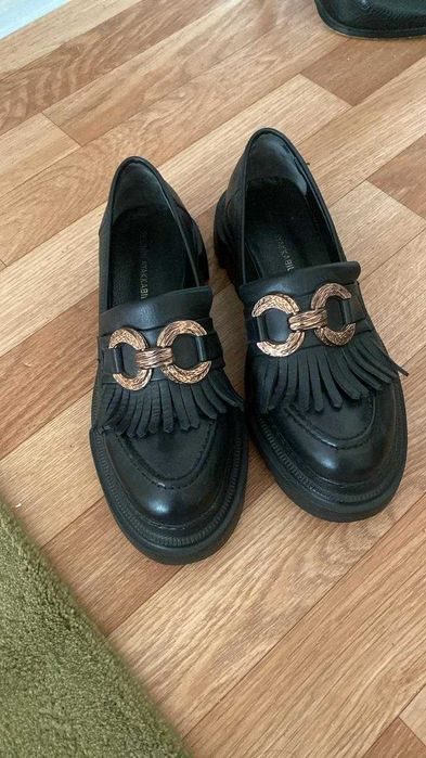 Кожаные лоферы 37 размера, турецкие