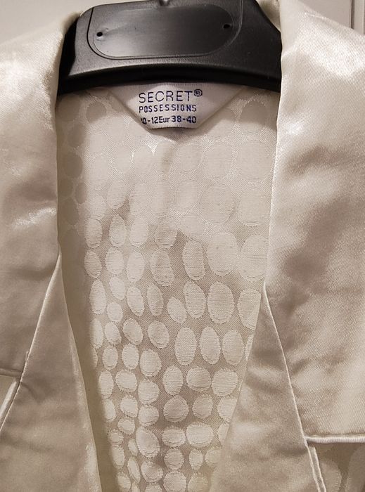 Нова луксозна сатенирана пижама цвят шампанско