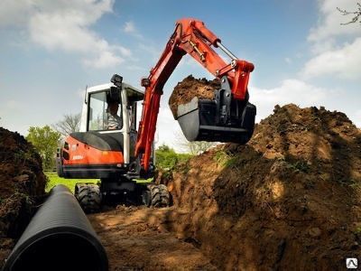 Услуги мини экскаватора Блоха 4 тн 5 тн быстро и дешева