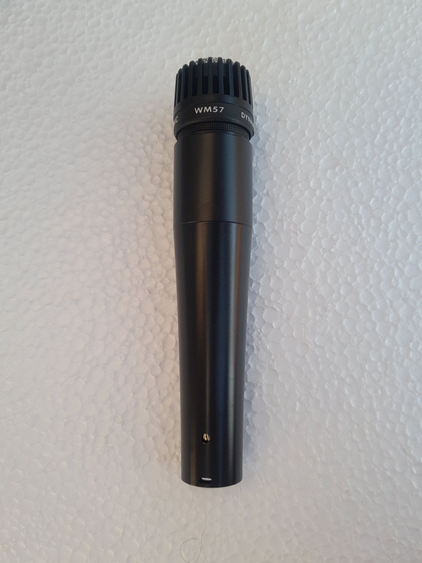 microfon  WM 57 copie Shure  SM57