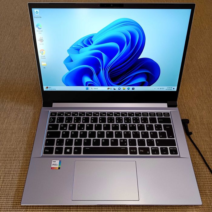 Laptop Clevo Intel Gen 11 I5 1135G7 Ram 16GB 512 SSD Iris Xe 14 Inch