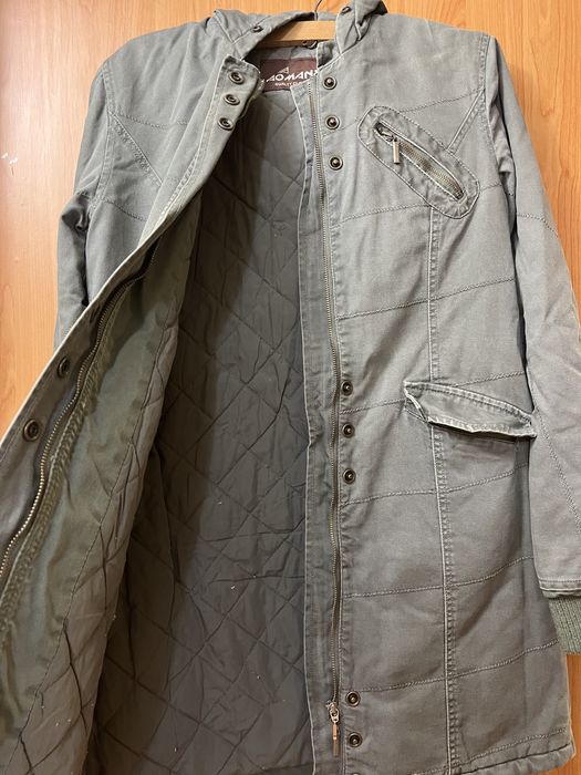 Geacă Mărimea M/L, stare foarte bună