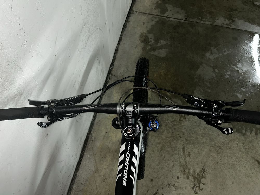 Specialized enduro