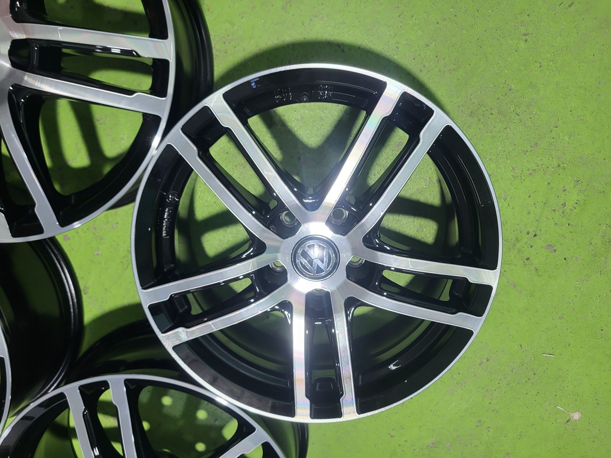 17 5x112 Vw Passat Touran Golf 5 6 7 8 Caddy Tiguan 5х112 Audi Skoda