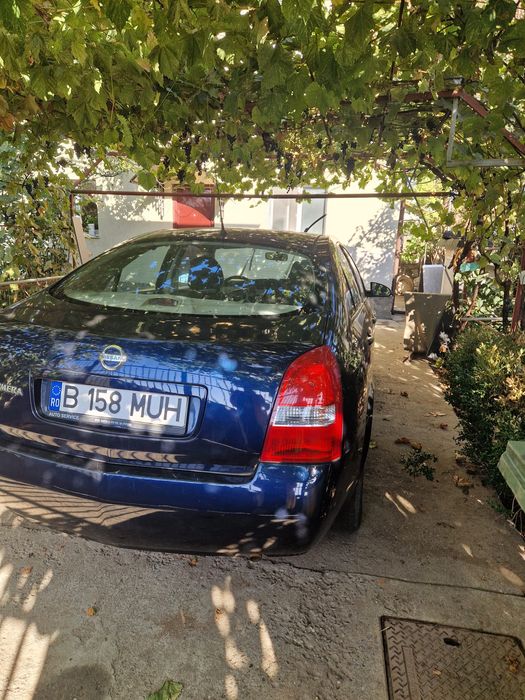 Vând Nissan Primara P12