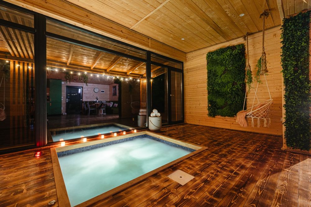 Cabane libere de Craciun Si Revelion!